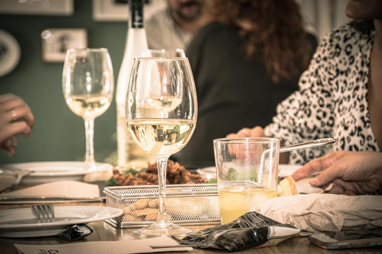 Novo Apartahotel & Restaurante Las Cabezas de San Juan Zewnętrze zdjęcie
